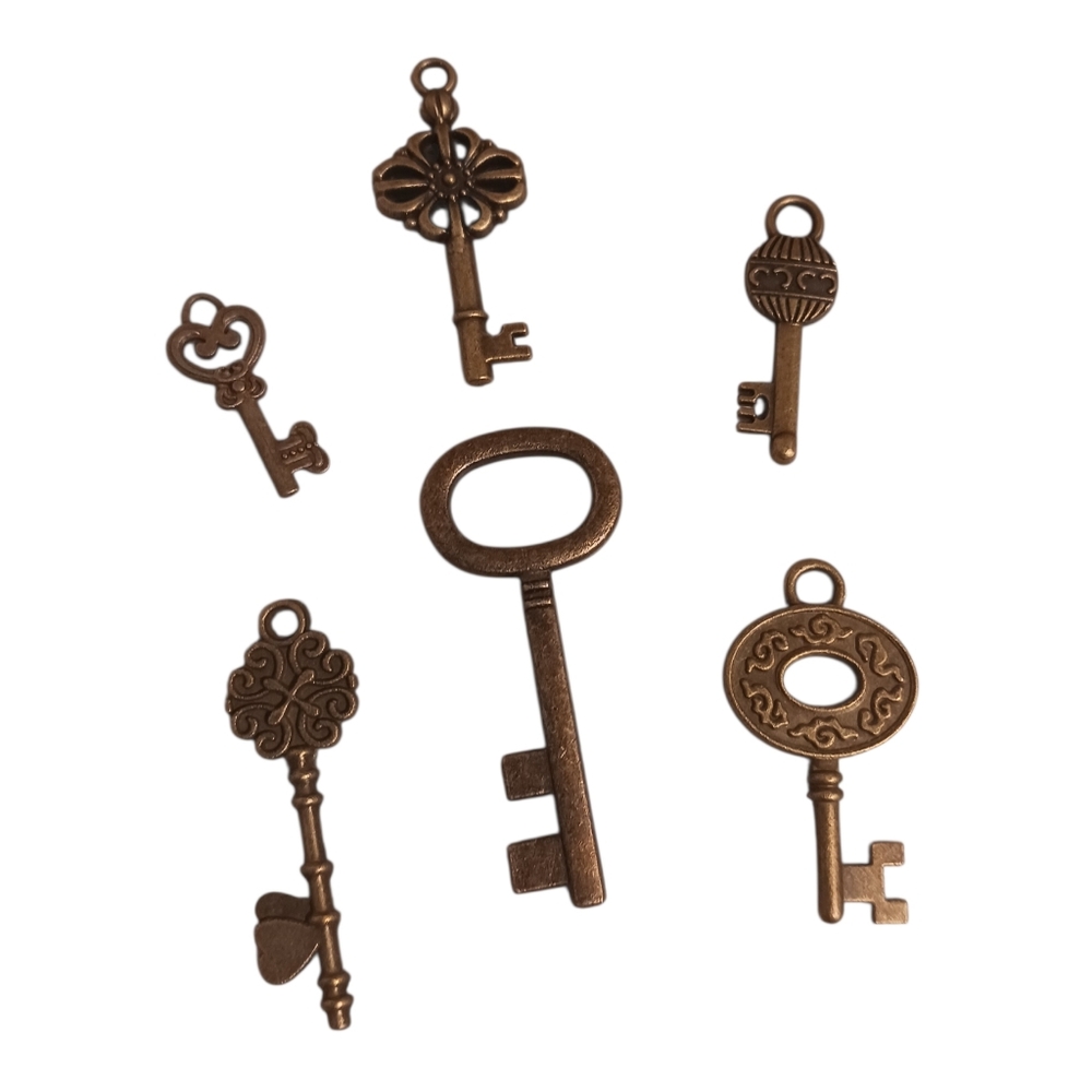 VINTAGE STYLE BRONZE SKELETON KEYS/CHARMS 🗝